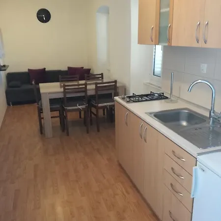 Ante Apartamento
